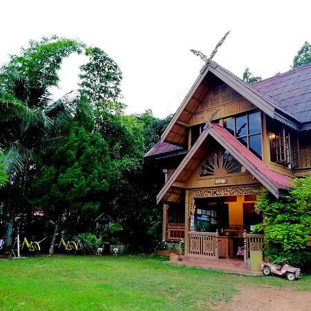 Hotel Crossroads House Mae Hong Son Exterior foto