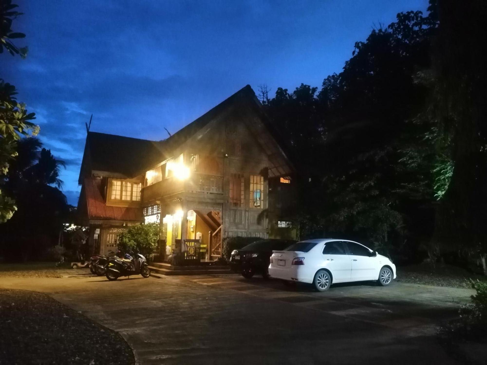 Hotel Crossroads House Mae Hong Son Exterior foto